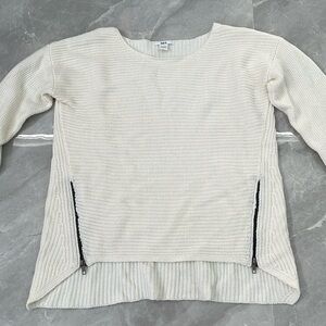 Women's Bar III Knit Zipper High Low Long Sleeve Sweater Large